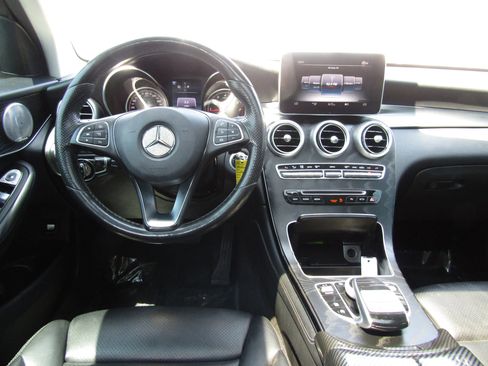 Used 2017 Mercedes-Benz GLC 300 4MATIC Coupe image 13