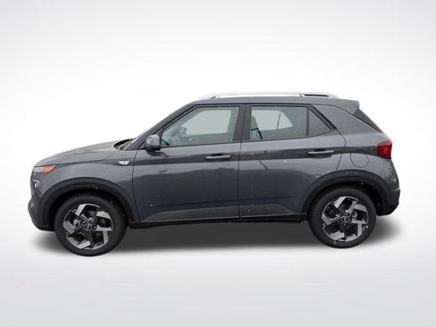 Used 2026 Hyundai Venue SEL FWD image 6