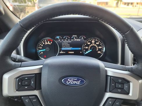 Used 2020 Ford F150 Lariat RWD image 22