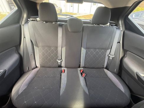 Used 2020 Nissan Kicks S image 22