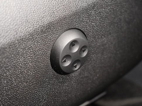 Used 2013 Mercedes-Benz E 350 Sedan image 43