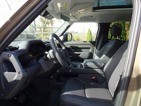 New 2026 Land Rover Defender 110 S image 2