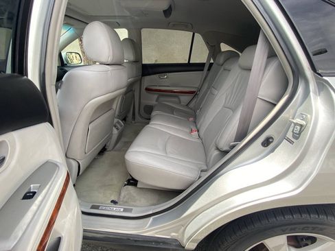 Used 2006 Lexus RX 330 FWD image 7
