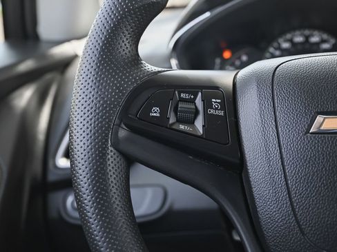 Used 2022 Chevrolet Trax LS w/ Tint and Cruise Package AWD/4WD image 22