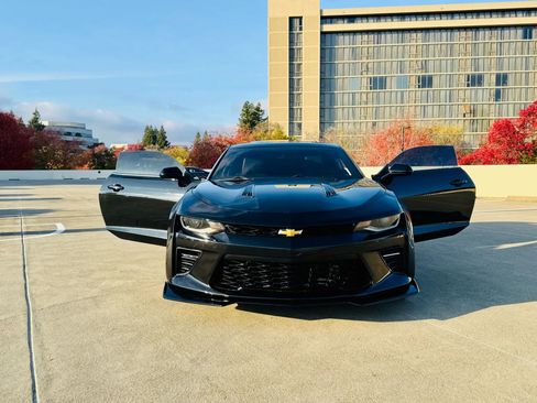 Used 2016 Chevrolet Camaro SS image 47