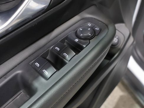 Used 2024 GMC Terrain SLT AWD/4WD image 14