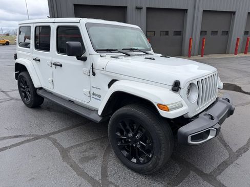 Used 2021 Jeep Wrangler Unlimited Sahara w/ Cold Weather Group image 5