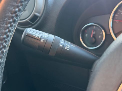 Used 2018 Jeep Wrangler Unlimited Sport w/ Dual Top Group image 17