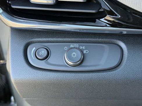 New 2026 Buick Envista Avenir image 16