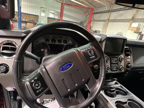 Used 2015 Ford F250 Lariat w/ Chrome Package image 14