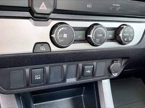 Used 2023 Toyota Tacoma SR RWD image 30