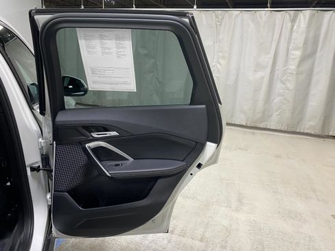 Used 2025 BMW X1 xDrive28i w/ Technology Package image 23