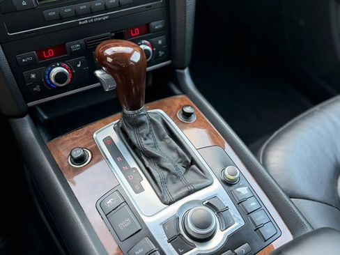 Used 2009 Audi Q7 4.2 Prestige image 16