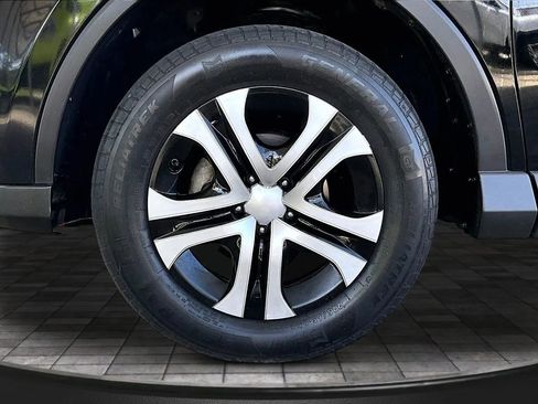 Used 2017 Toyota RAV4 LE FWD image 28