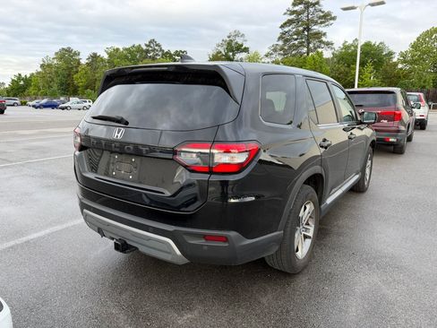 Used 2024 Honda Pilot EX-L image 6