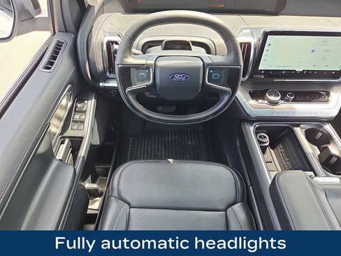Used 2025 Ford Expedition Platinum AWD/4WD image 14