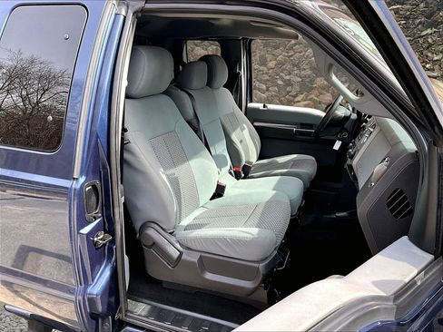 Used 2016 Ford F250 XLT w/ XLT Premium Package image 7