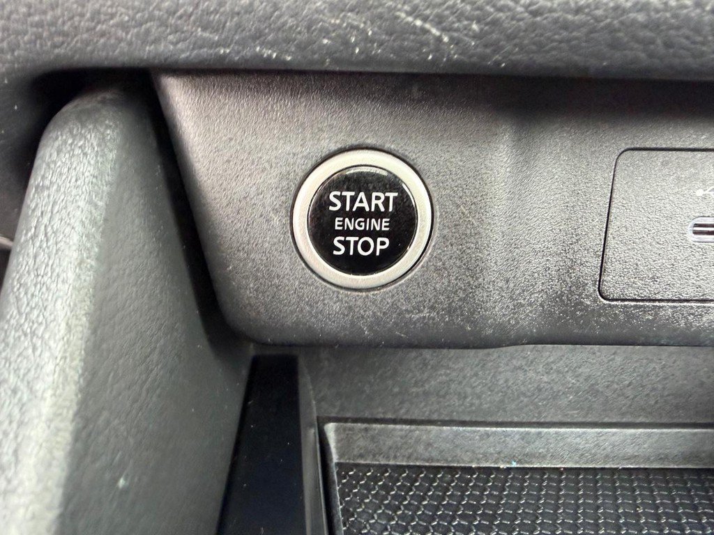 Used 2023 Nissan Rogue SV w/ SV Premium B Package AWD/4WD image 33