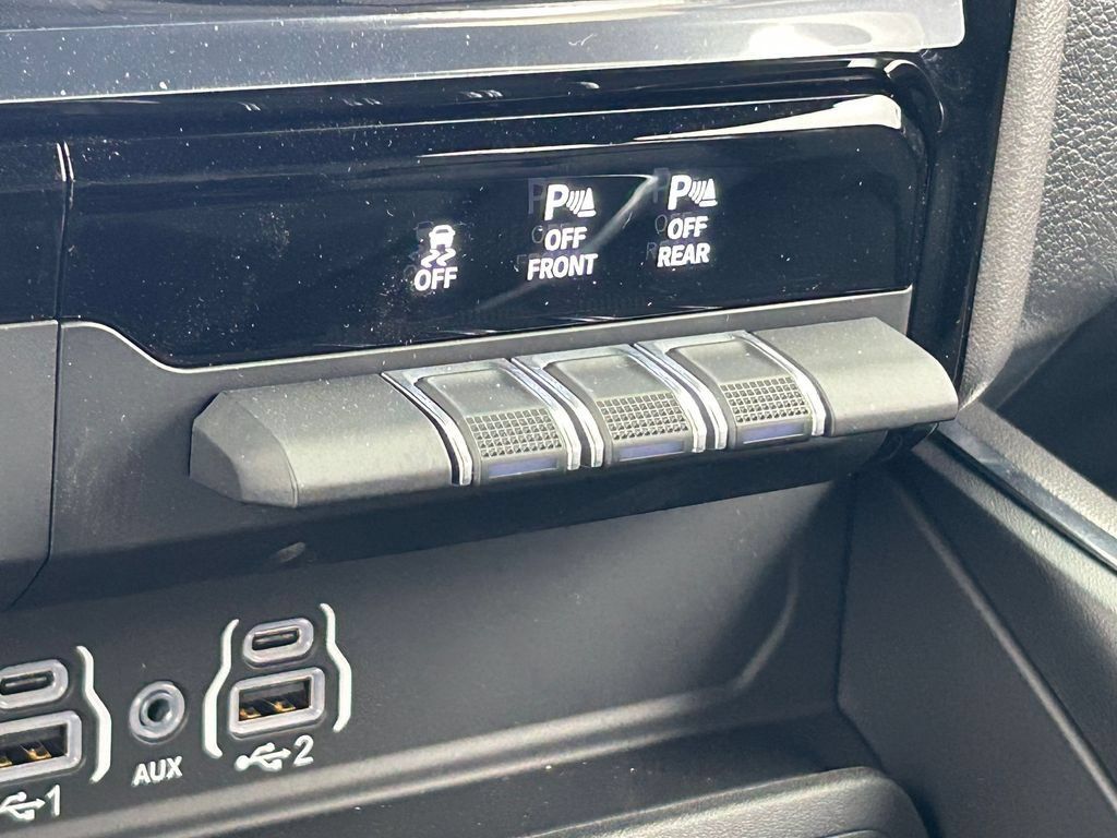 Used 2026 RAM 1500 Laramie w/ Night Edition AWD/4WD image 23
