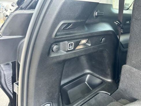 Certified 2023 Jeep Grand Cherokee L Limited AWD/4WD image 35