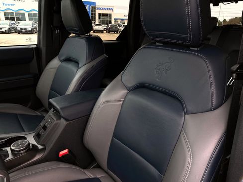 Used 2023 Ford Bronco Outer Banks image 14