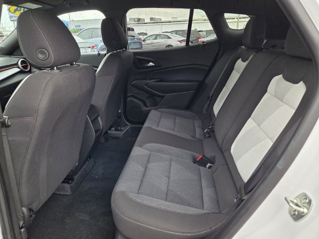 Used 2024 Chevrolet Trax RS w/ Driver Confidence Package FWD image 15