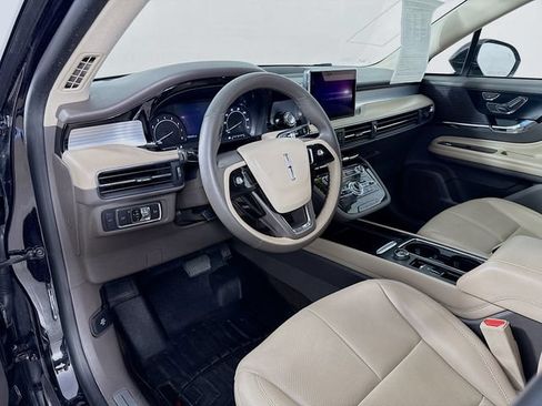 Used 2022 Lincoln Corsair AWD w/ Equipment Group 101A image 9