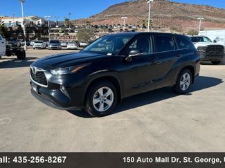 Used 2024 Toyota Highlander LE video 1