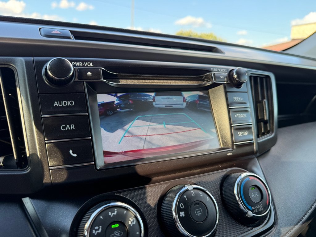 Used 2017 Toyota RAV4 LE w/ All Weather Liner Package FWD image 31