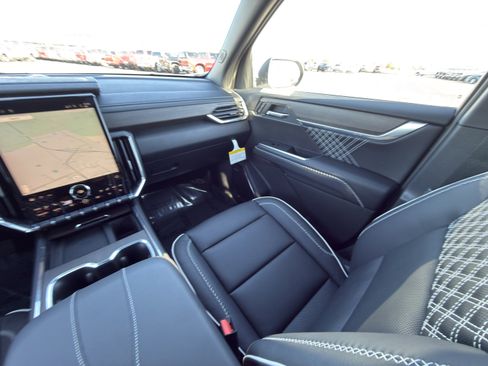 New 2026 GMC Acadia Denali w/ Super Cruise Package image 21