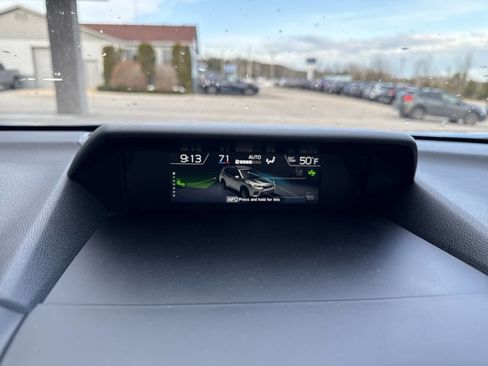 Used 2023 Subaru Forester Premium image 15