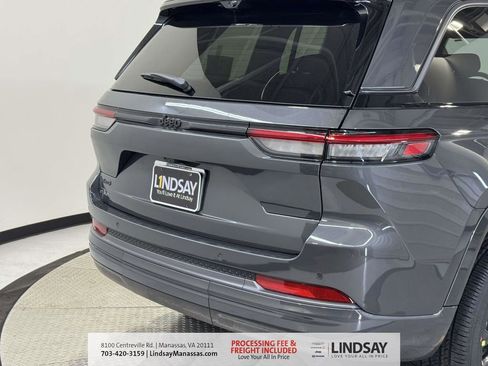 New 2026 Jeep Grand Cherokee Limited image 9