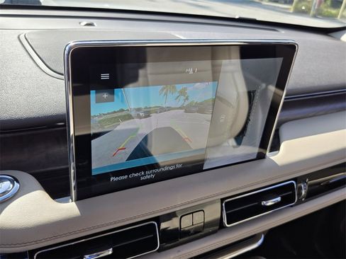 Used 2020 Lincoln Aviator Reserve w/ Equipment Group 201A image 23