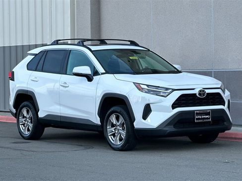 Used 2023 Toyota RAV4 XLE image 2
