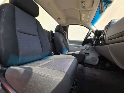 Used 2013 Chevrolet Silverado 1500 W/T w/ LS Package RWD image 12