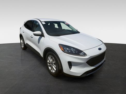 Used 2021 Ford Escape SE FWD image 7