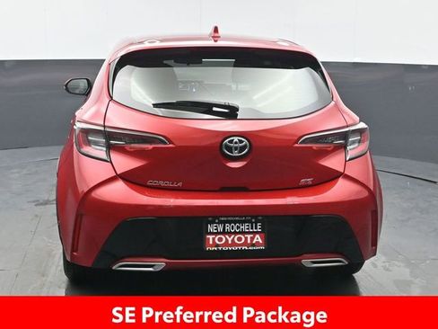 Used 2021 Toyota Corolla SE w/ SE Preferred Package image 5