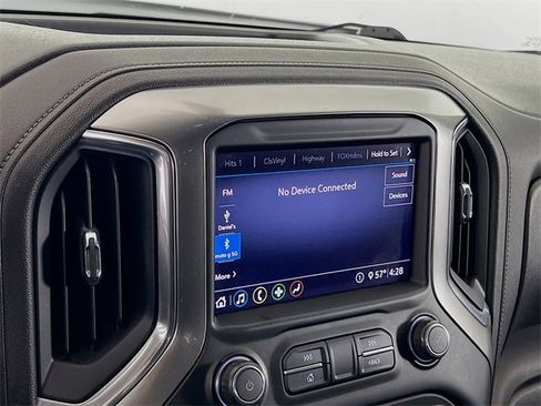 Used 2020 Chevrolet Silverado 1500 RST image 15