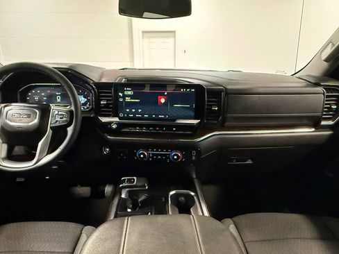 Used 2023 GMC Sierra 1500 Elevation w/ Preferred Package image 17