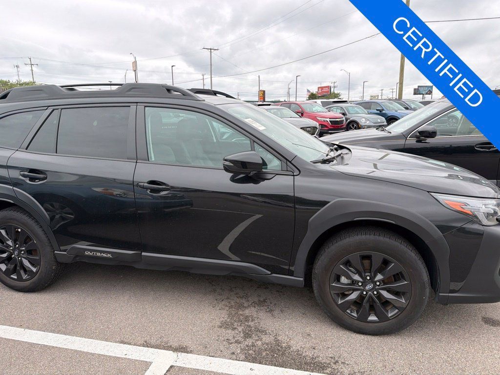 Used 2025 Subaru Outback Onyx Edition AWD/4WD image 2