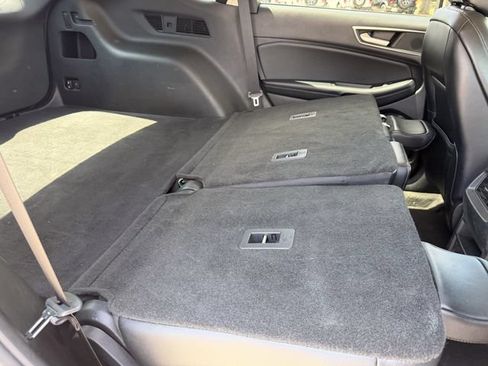 Used 2024 Ford Edge SEL AWD/4WD image 18