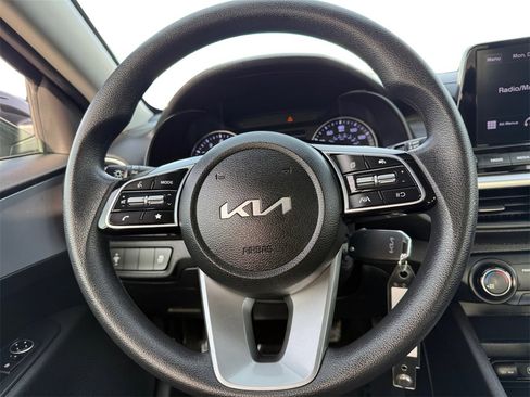 Certified 2023 Kia Forte LXS image 12