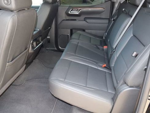 Used 2024 GMC Sierra 1500 SLT RWD image 5