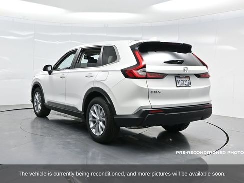 Used 2025 Honda CR-V EX image 5