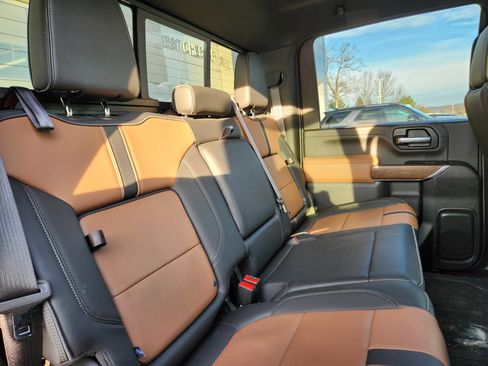 Used 2022 Chevrolet Silverado 2500 High Country w/ Technology Package image 15