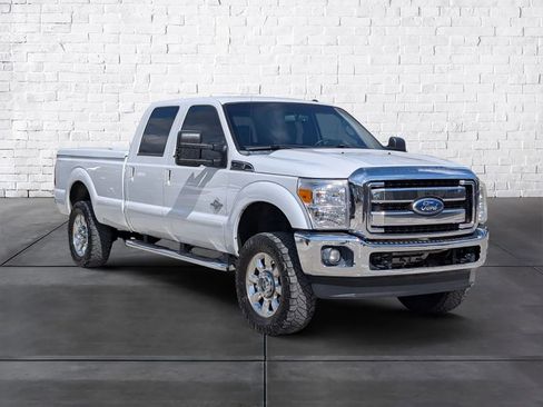 Used 2012 Ford F250 Lariat w/ Lariat Interior Pkg image 2