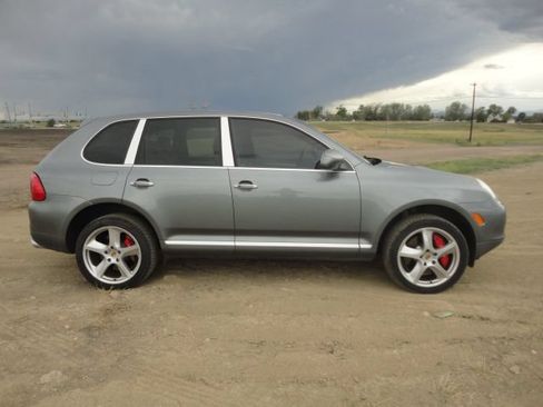 Used 2006 Porsche Cayenne Turbo S AWD/4WD image 6