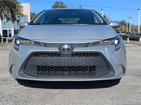 Used 2022 Toyota Corolla LE image 9