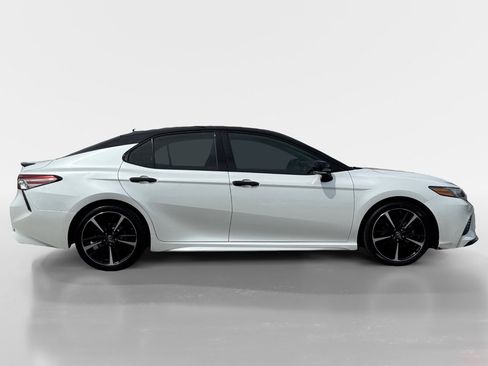 Used 2019 Toyota Camry XSE w/ Navigation Package image 7