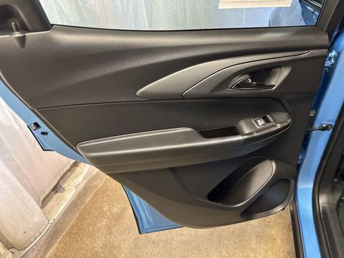 Used 2025 Chevrolet TrailBlazer ACTIV w/ Driver Confidence Package image 22